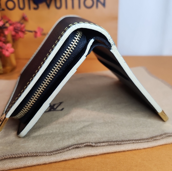 LOUIS VUITTON EUC SUHALI WALLET, In Noir/ Black MI1008 AUTHENTIC - Picture 11 of 16